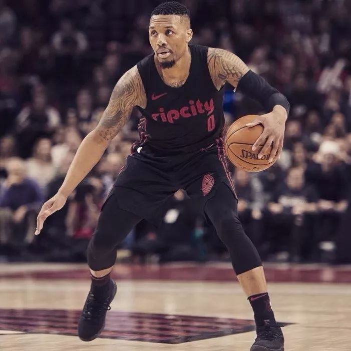 第三人跑位 第三人跑位